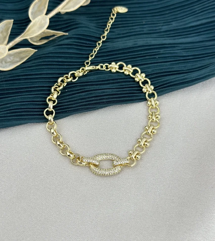 İthal Seri Taşlı Dikdörtgen Geçişli Gold Bileklik