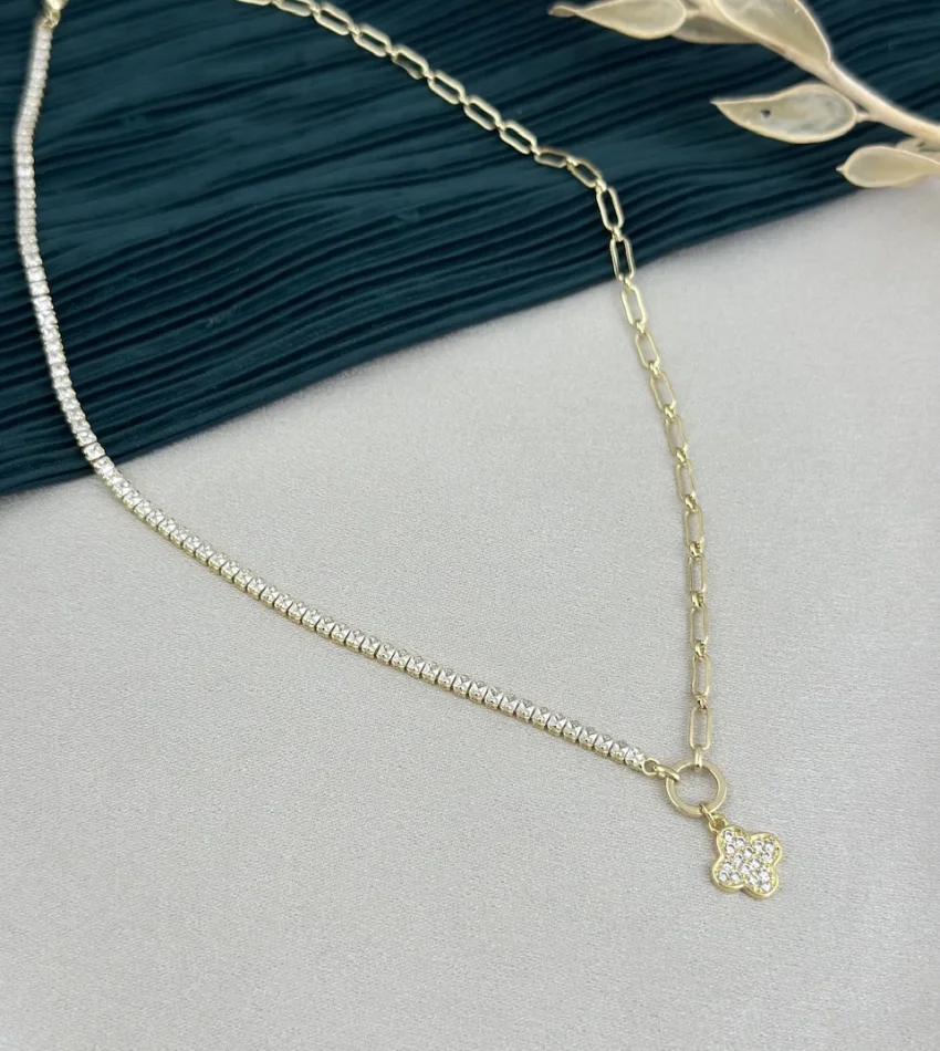 İthal Seri Yarım Suyolu Taşlı Yonca Detay Gold Kolye