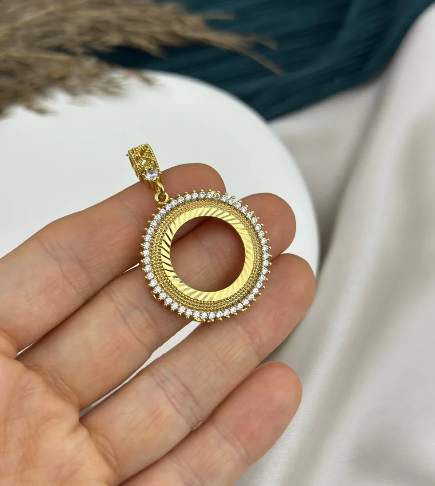 22 Ayar Taşlı Hasır Detay Çeyrek Kolye Ucu