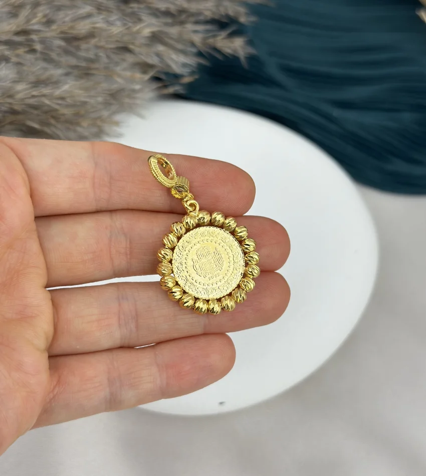 22 Ayar Dorikalı Çeyrek Kolye Ucu