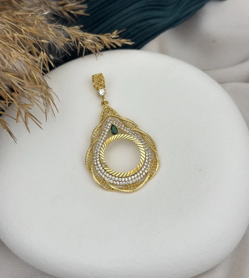 22 Ayar Yeşil Taşlı Damla Model Çeyreklik Sarmal Uç