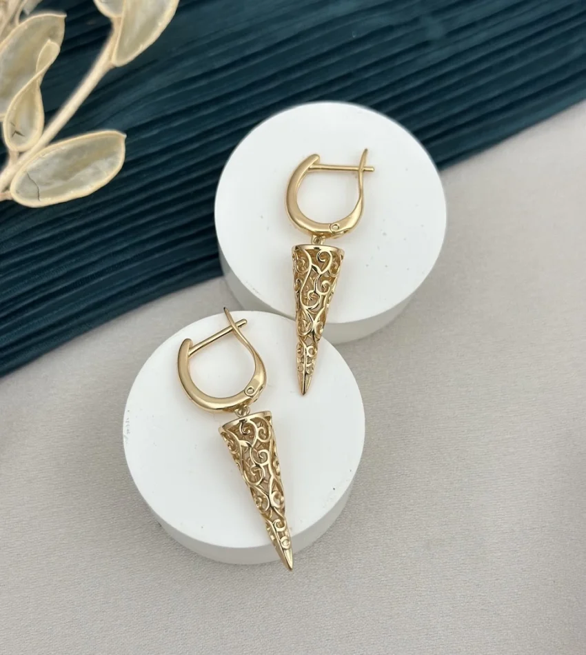 İşlemeli Bakır Ton Vip Küpe