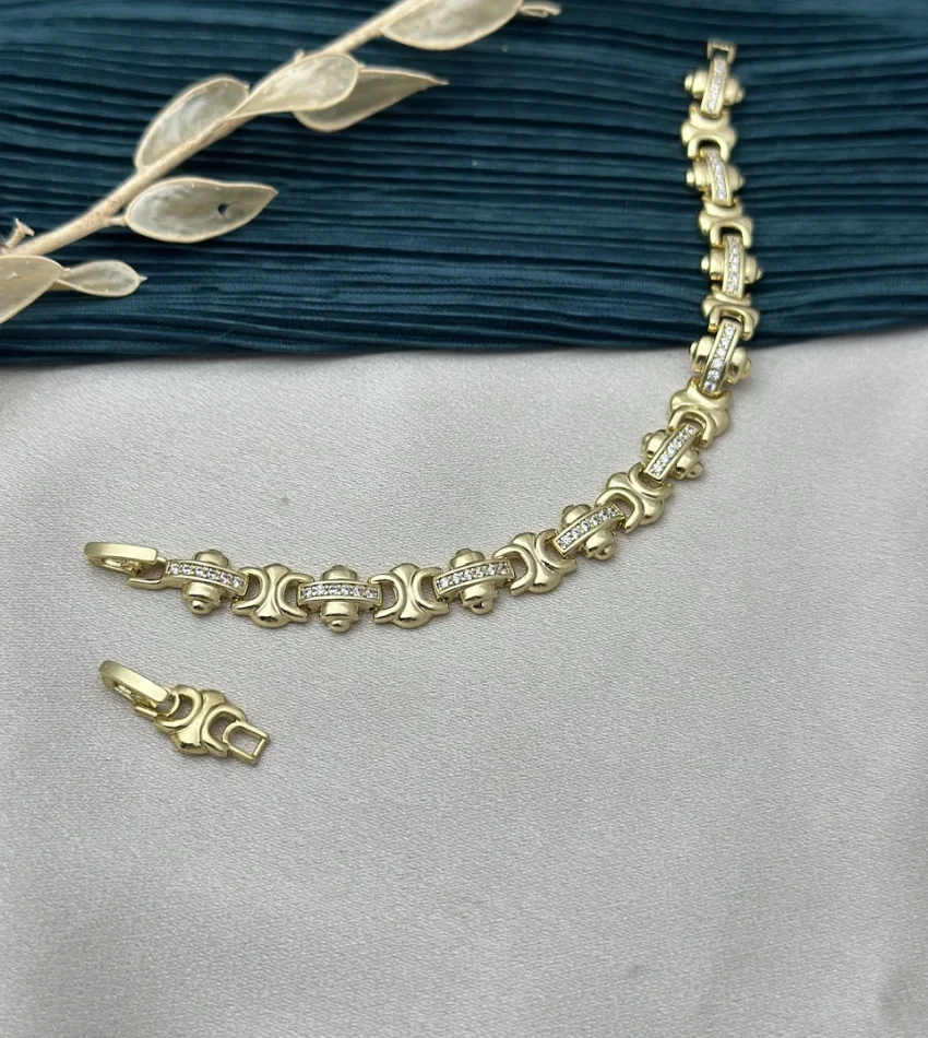 14K Gold Taşlı Trend Vip Bileklik (17+2 cm)