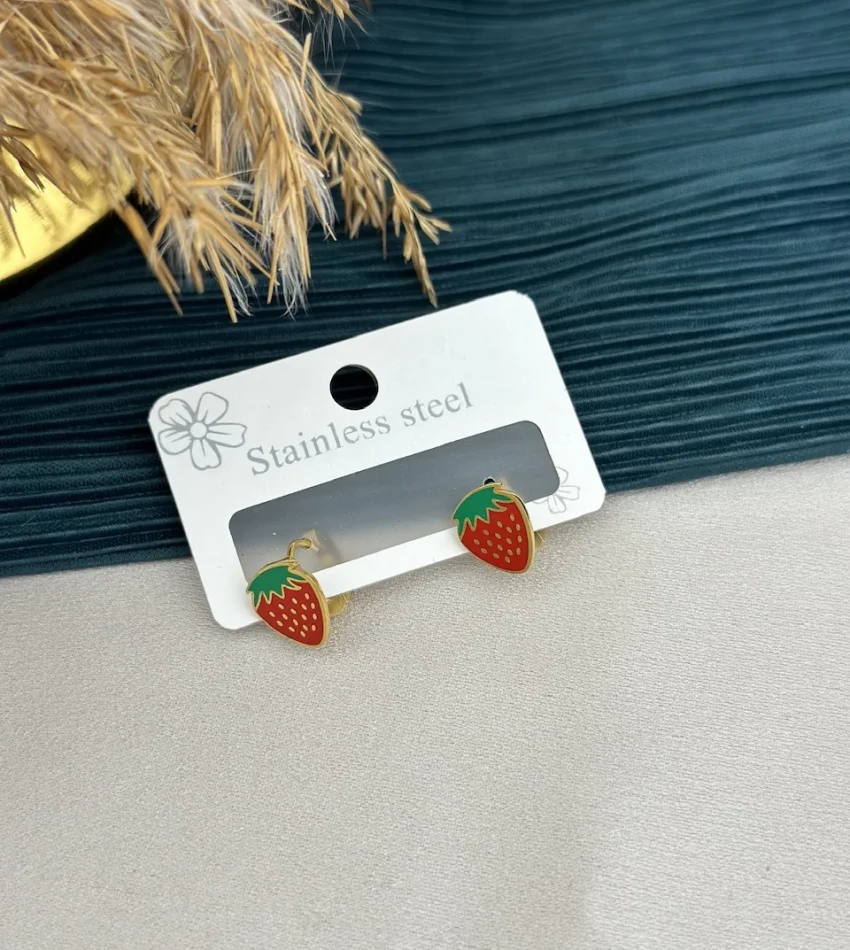 Çilek Model Çocuk Küpesi