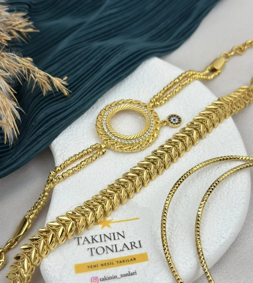 22 Ayar Kuyumcu Kombin