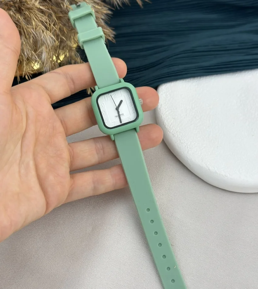 Anime Yeşil Silikon Saat