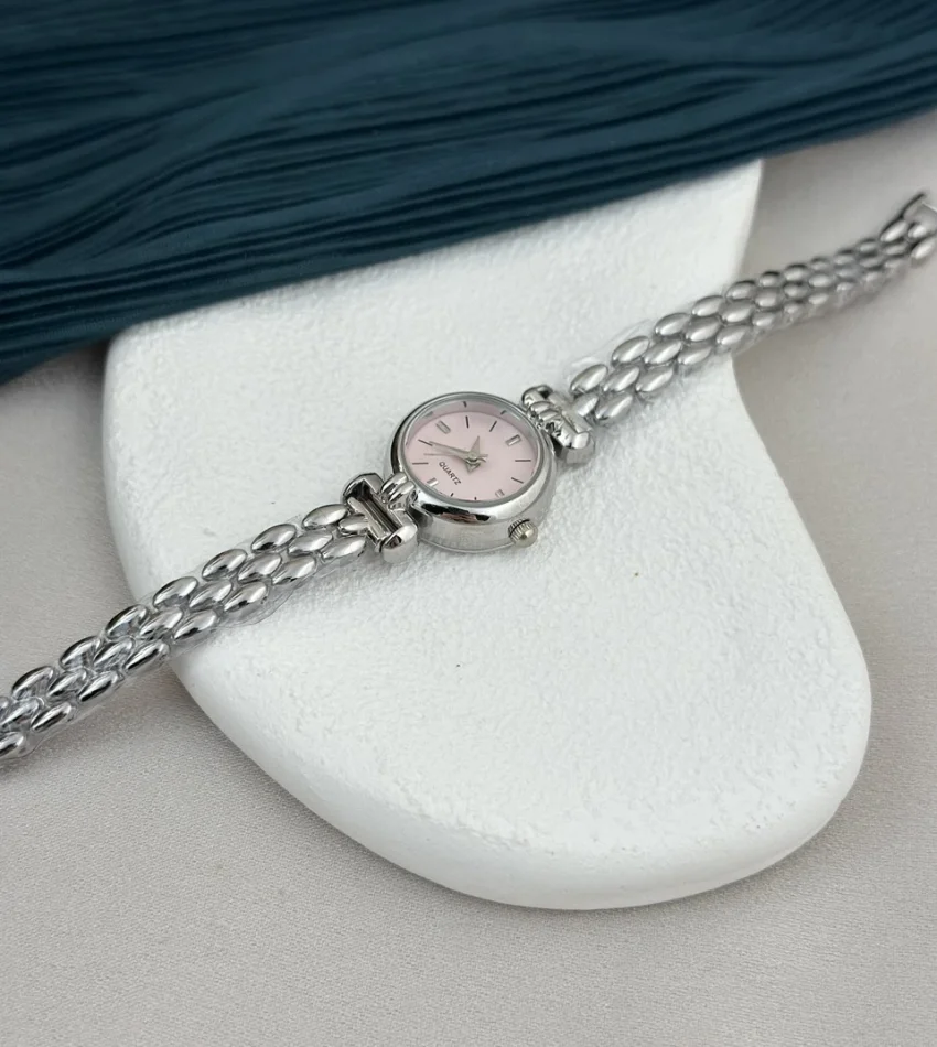 Gümüş Yuvarlak Kasa Retro Saat (Pembe)