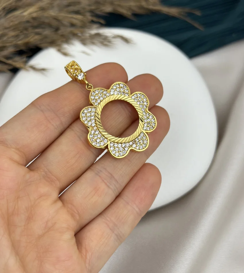 22 Ayar Yonca Çeyreklik Kolye Ucu