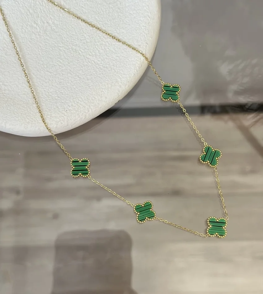 Çelik Marka Model Yeşil Yonca Kolye (40+5 cm)