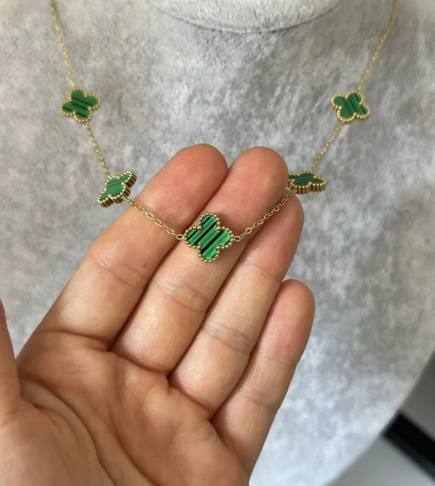 Çelik Marka Model Yeşil Yonca Kolye (40+5 cm)