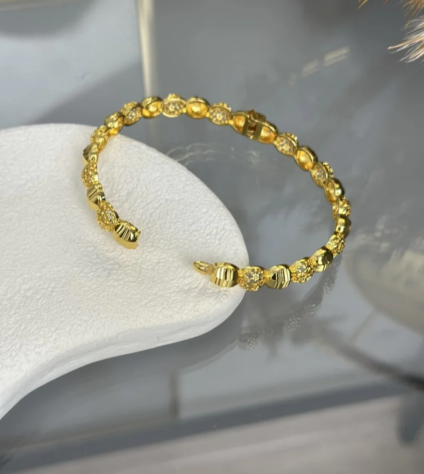 22 Ayar Telkari İşlemeli Topçuk Kelepçe Bilezik (6.0 cm)