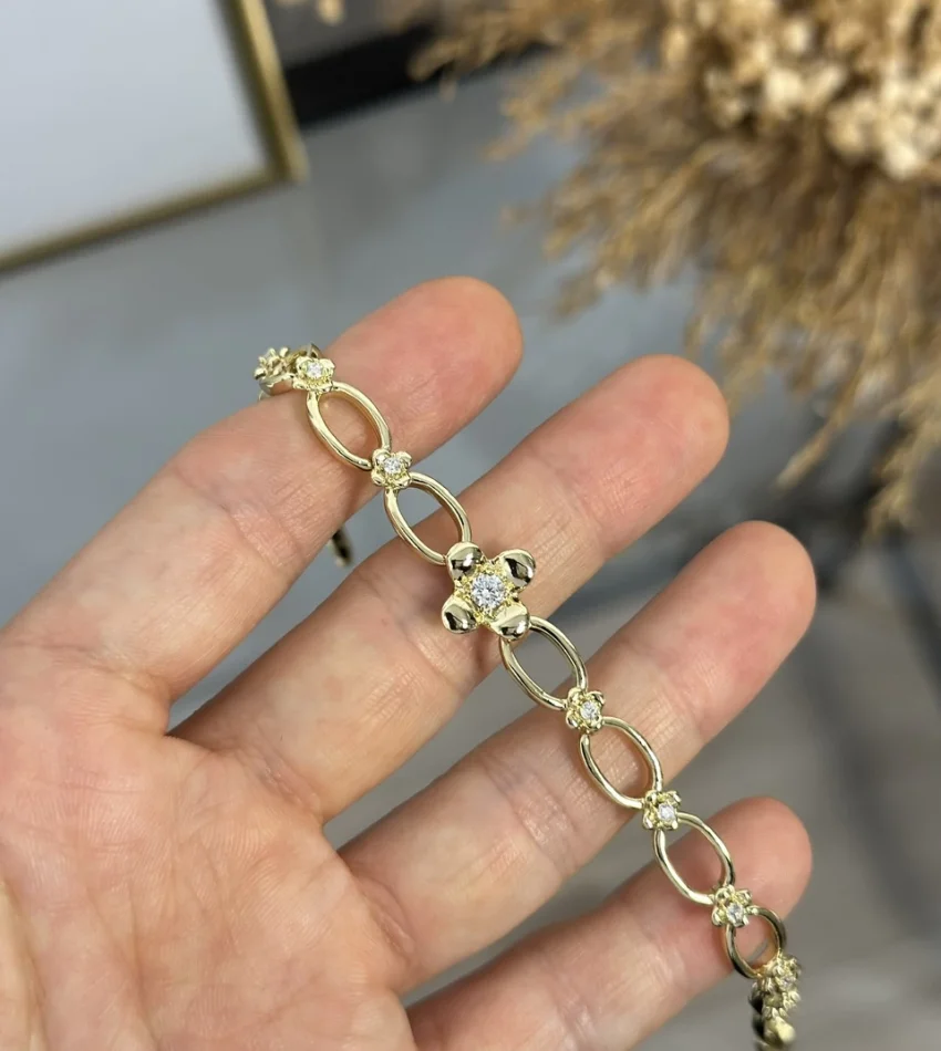 XP Gold Taşlı Çiçek Bileklik (17+2 cm)