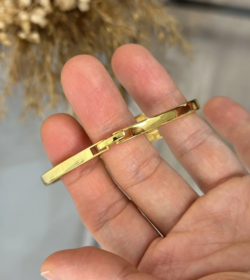 22 Ayar Düz Parlak Kaburga Kelepçe (19 cm)