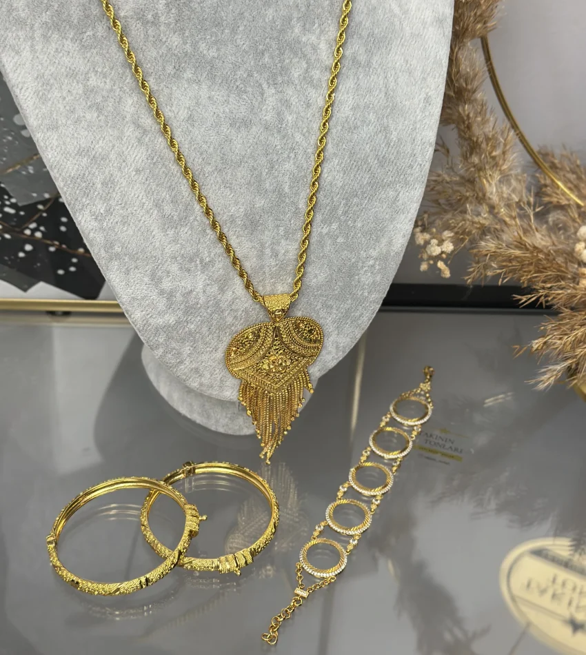 22 Ayar Hint İşi Kombin (Kolye zinciri 80 cm)