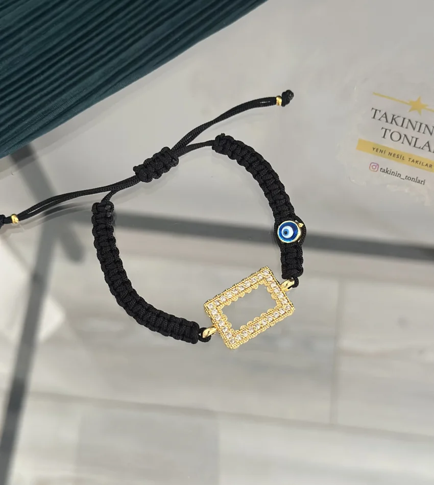 Siyah Makrome Gram Altınlık Nazarlı Bileklik (Suyolu Hediyeli)
