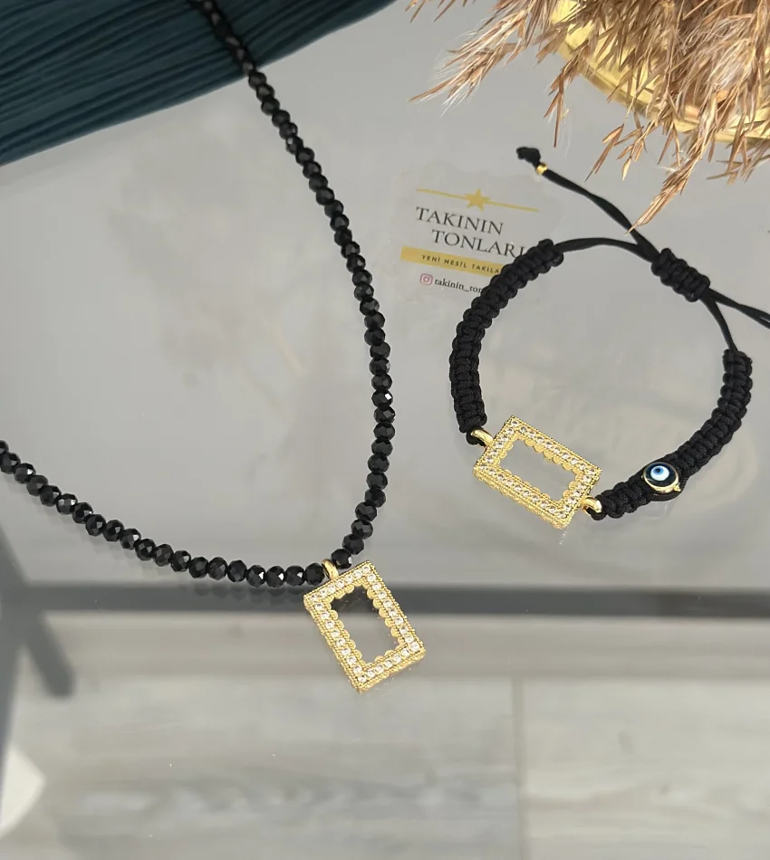 Gram Altınlık Siyah Set