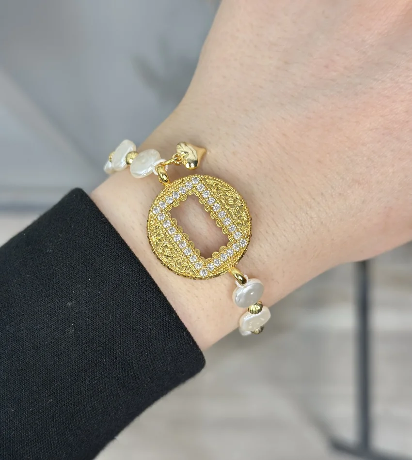 Yuvarlak Gram Altınlık Yassı İncili Kalpli Bileklik