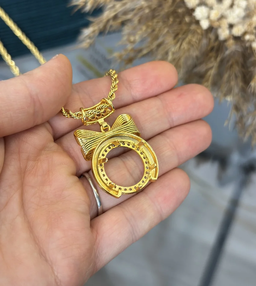 Çeyreklik Geniş Hasır Kulplu Burgu Zincir Fiyonk Kolye (60 cm)