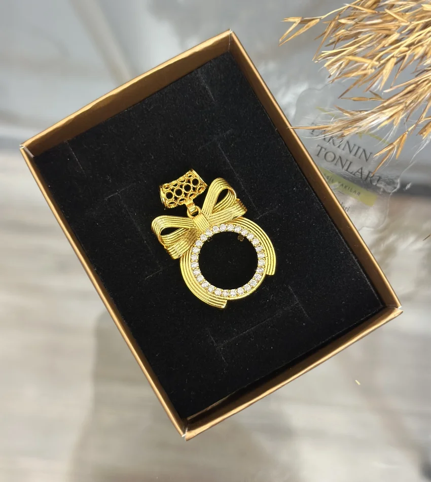 Çeyreklik Çerçeveli Hasır Kulp Fiyonk Kolye Ucu