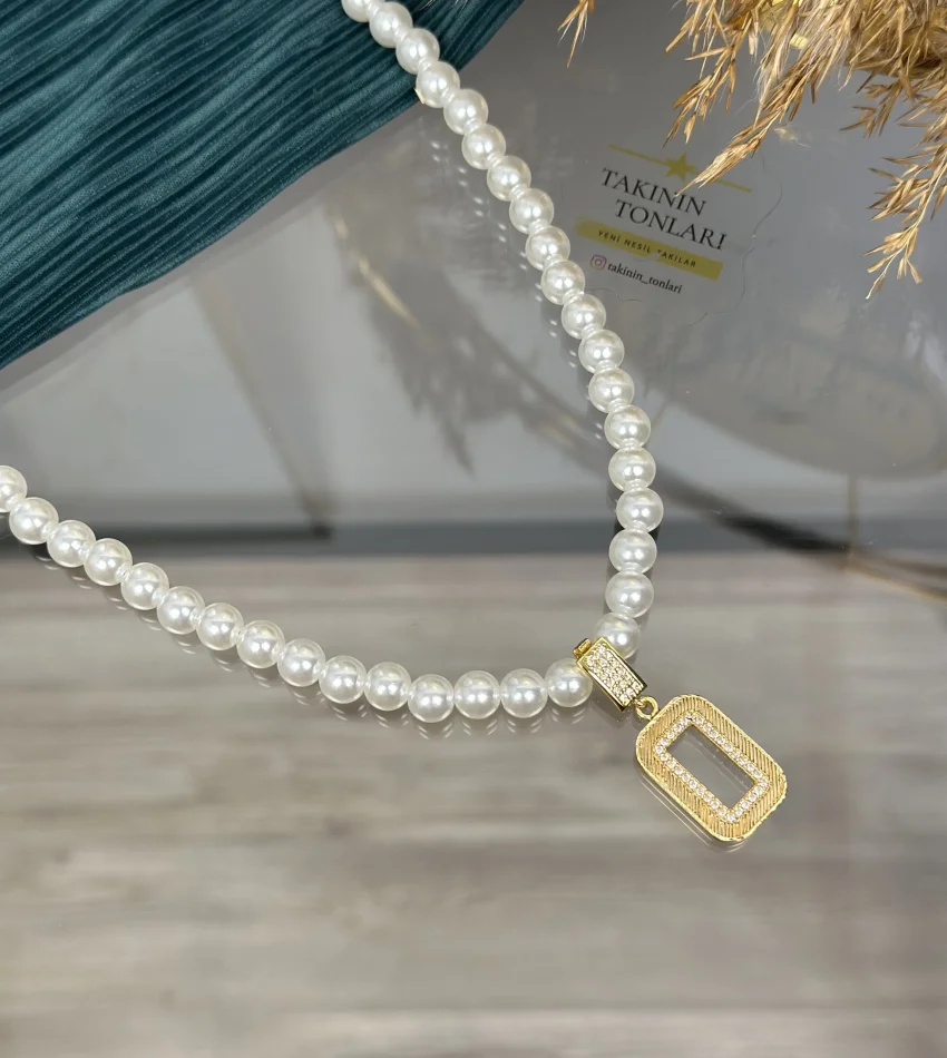 Gram Altınlık Hasır Çerçeveli İncili Kolye