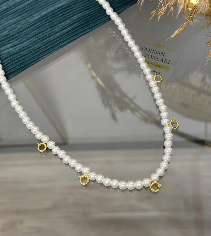 Beşi Bir Yerde Klipsli İncili Kolye (60 cm)