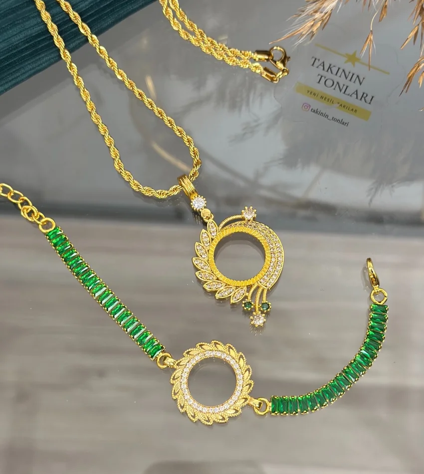 Çeyreklik Yeşil Taşlı Set (Kolye 60 cm)