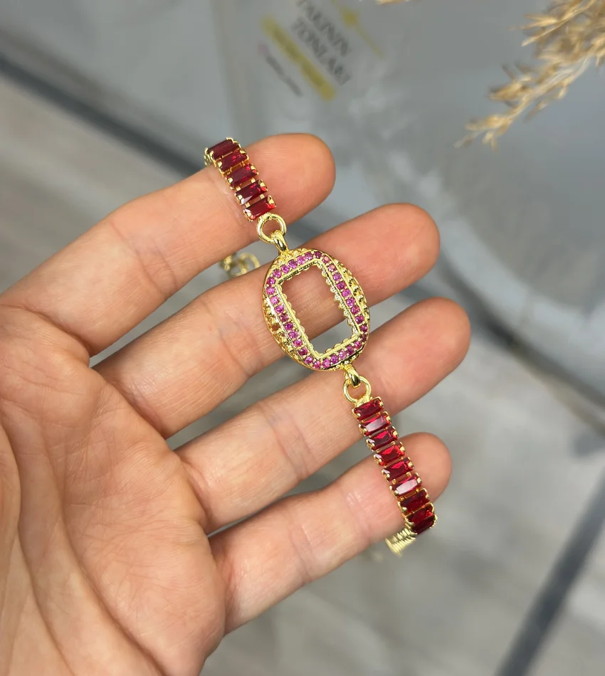 Oval Gramlık Kırmızı Taşlı Baget Bileklik (17+3 cm)