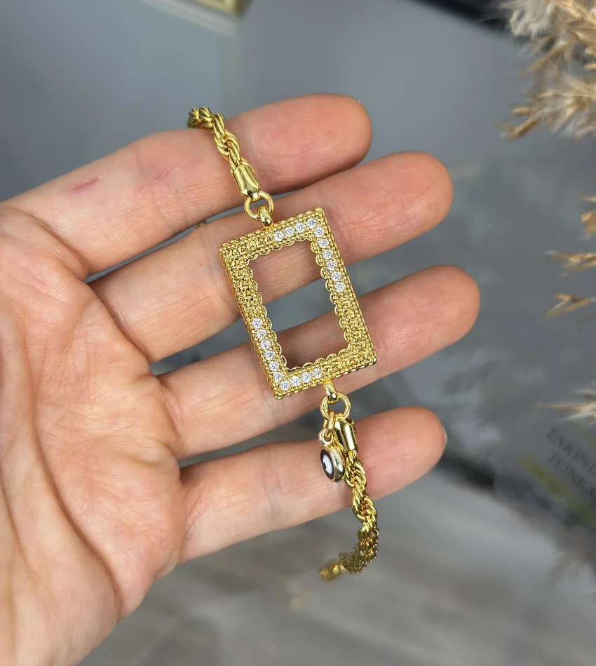 5 Gramlık Yarım Taşlı Burgu Bileklik