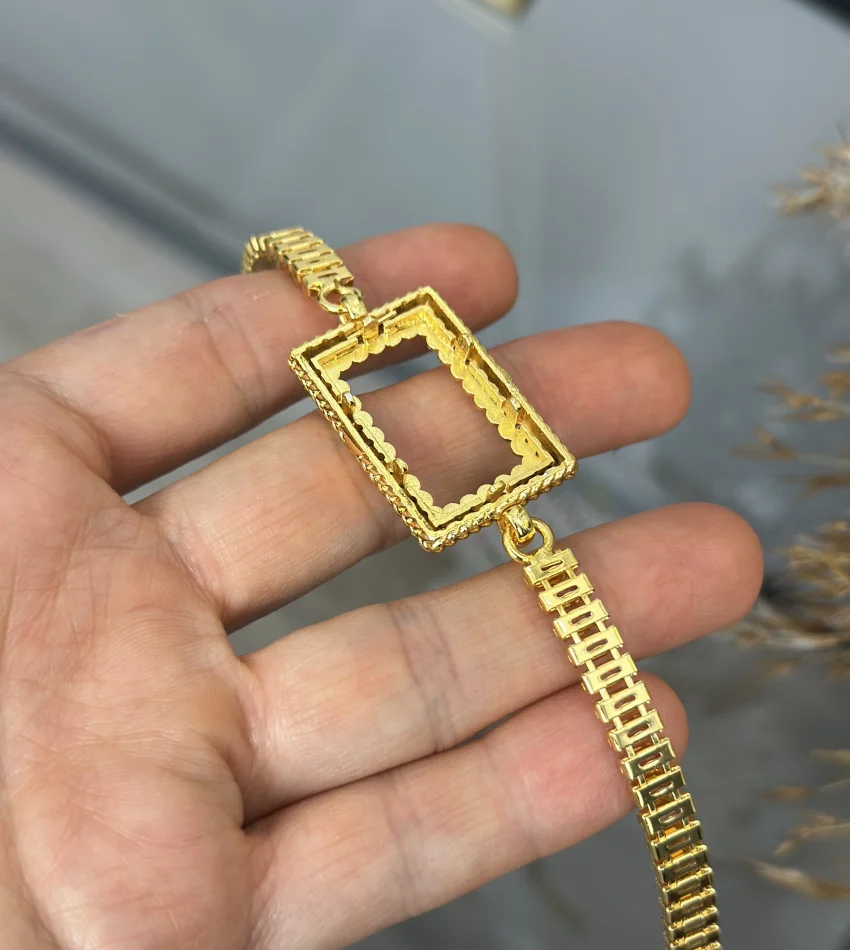 5 Gramlık Kırmızı Baget Bileklik