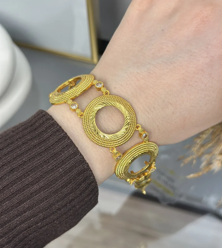 Üçlü Çeyreklik Hasır Çerçeveli Künye