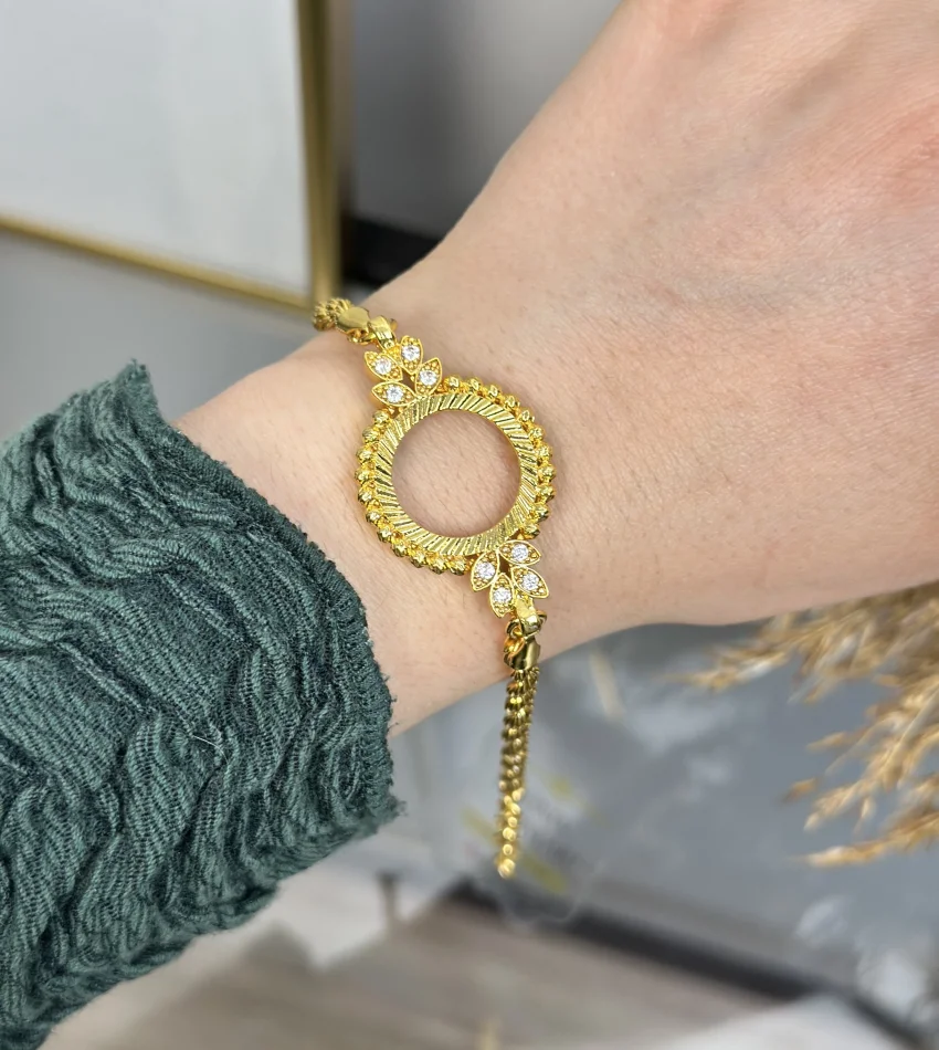 Çeyreklik Taşlı Yaprak Detaylı Burgu Bileklik