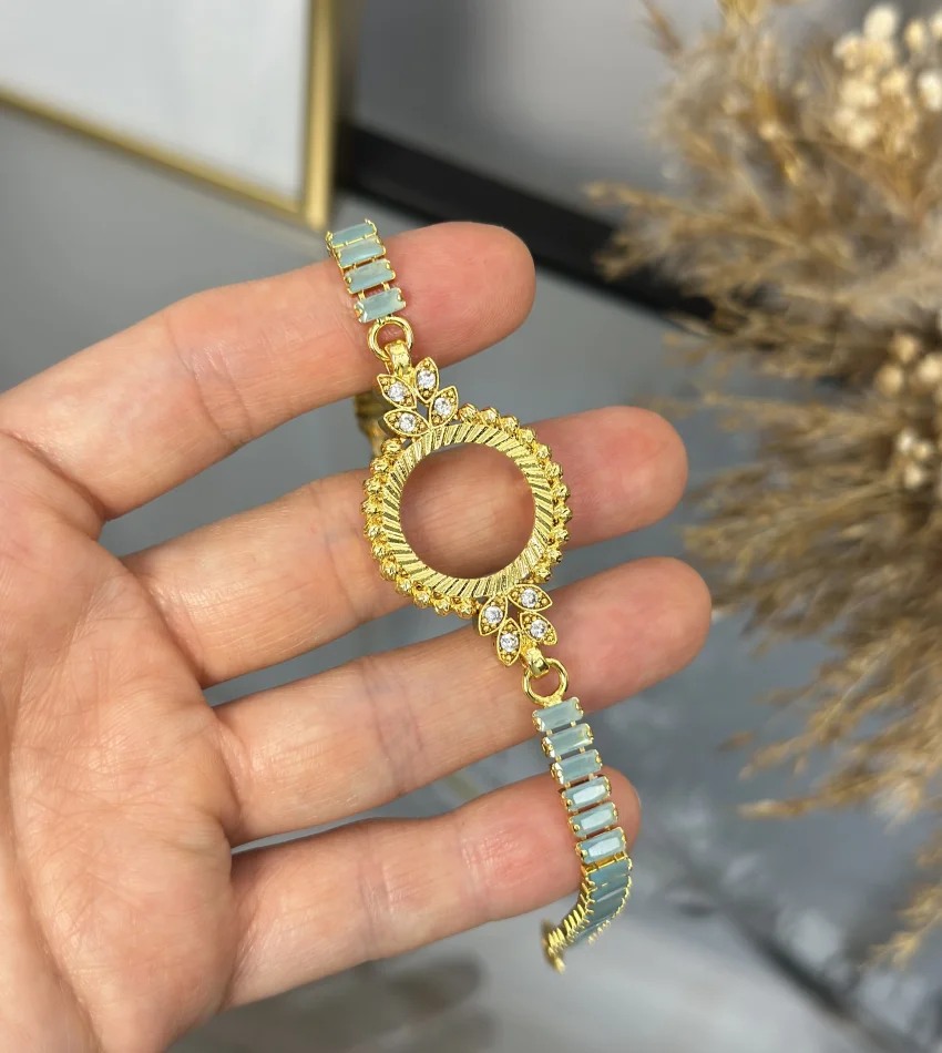 Çeyreklik Yaprak Detaylı Mavi Baget Bileklik