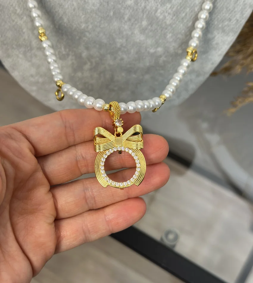 Çeyreklik Fiyonklu Dokuzu Biryerde İnci Kolye (60 cm)