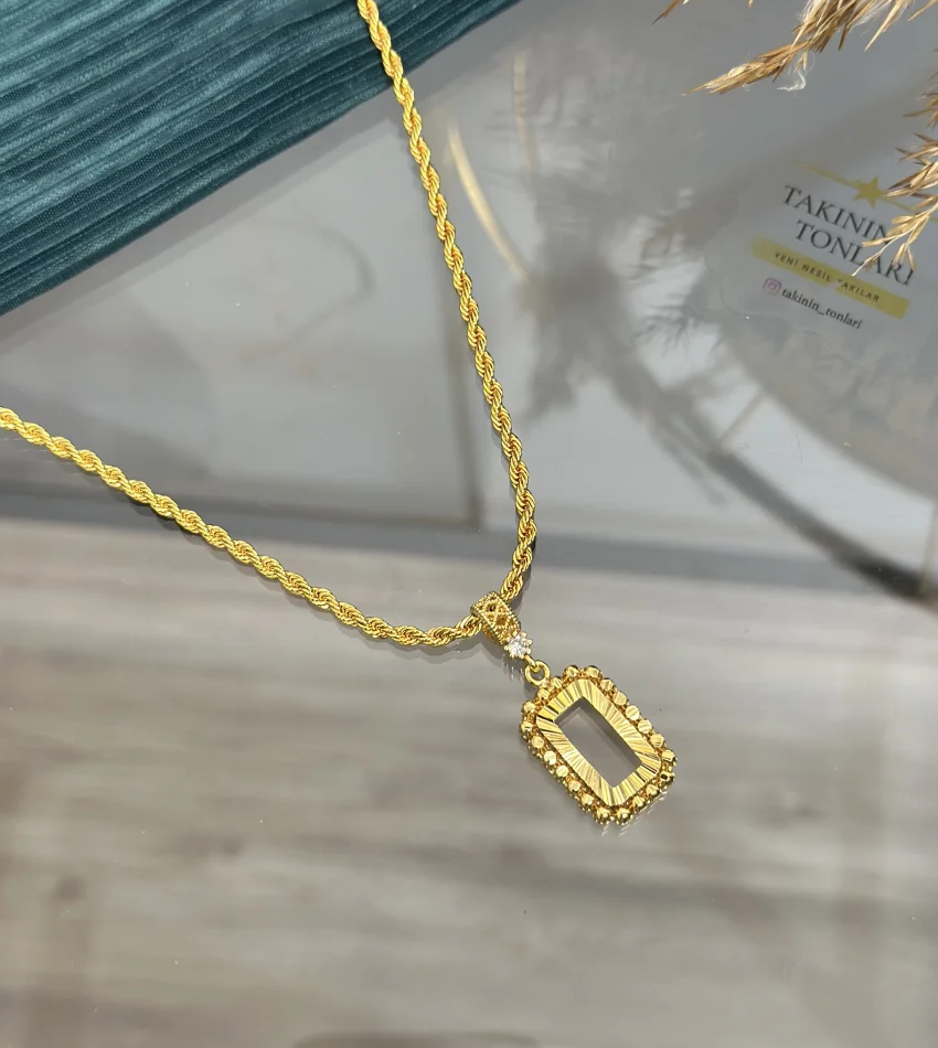Gram Altınlık Taşsız Topcuklu  Kalem İşi  Burgu Kolye (60 cm )