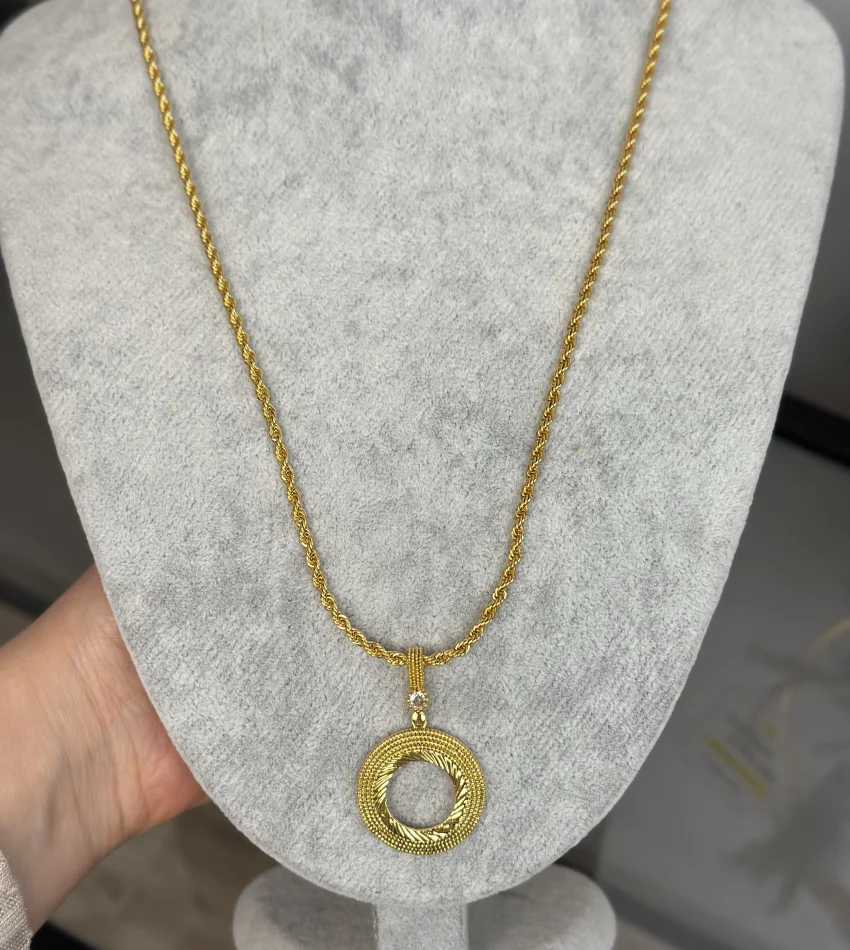 Çeyreklik Hasır Detay Burgu Kolye (60 cm)