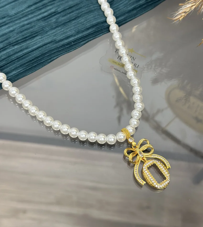 Oval Gram Altınlık Fiyonklu İnci Kolye (50 cm)