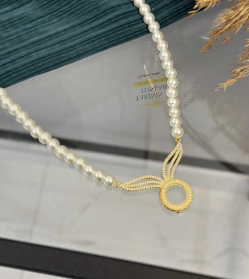 Çeyreklik Taşlı Tasarım İnci Kolye (55+5 cm)
