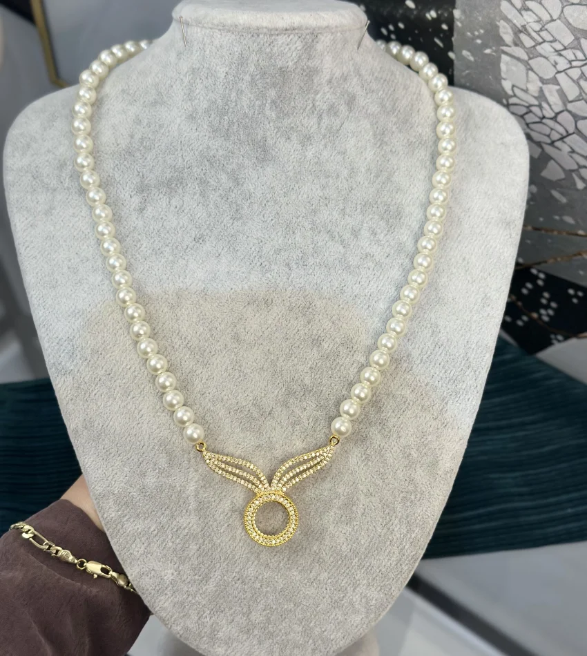 Çeyreklik Taşlı Tasarım İnci Kolye (55+5 cm)