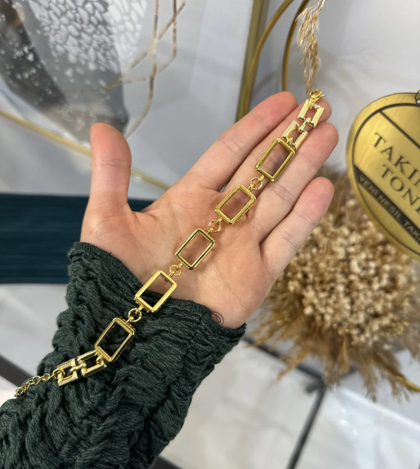 5 Gramlık Sade Çerçeve Bileklik