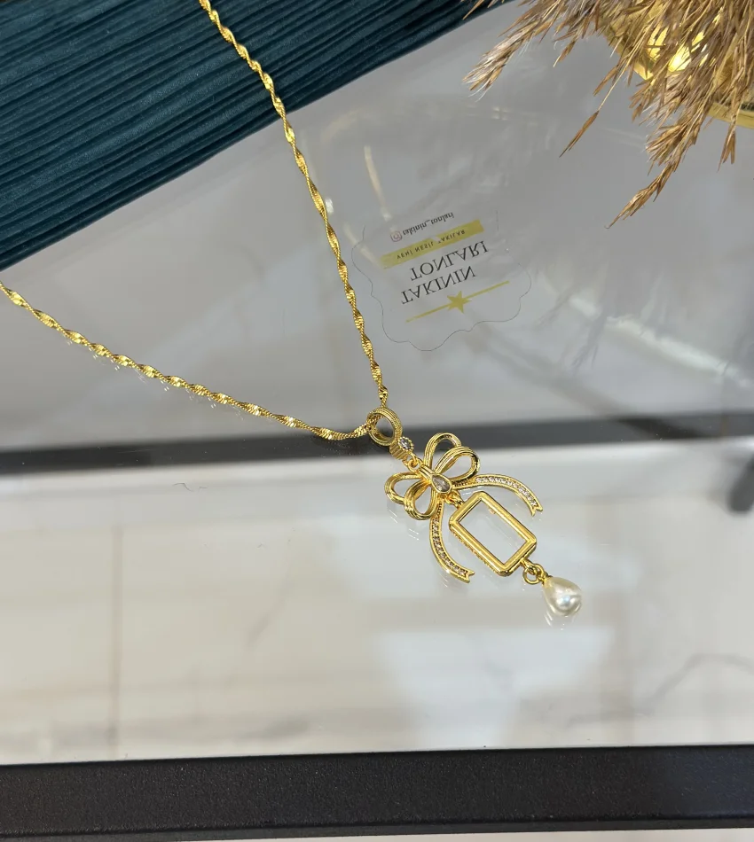 Gram Altınlık Taşlı Fiyonklu Sade Çerçeveli Kolye