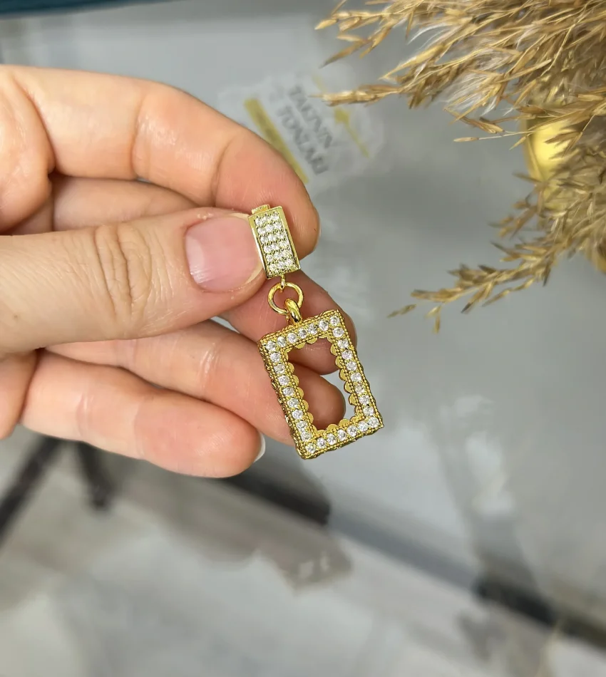 Dikdortgen Gram Altınlık Köşeli Taşlı Kilipsli Kolye Ucu