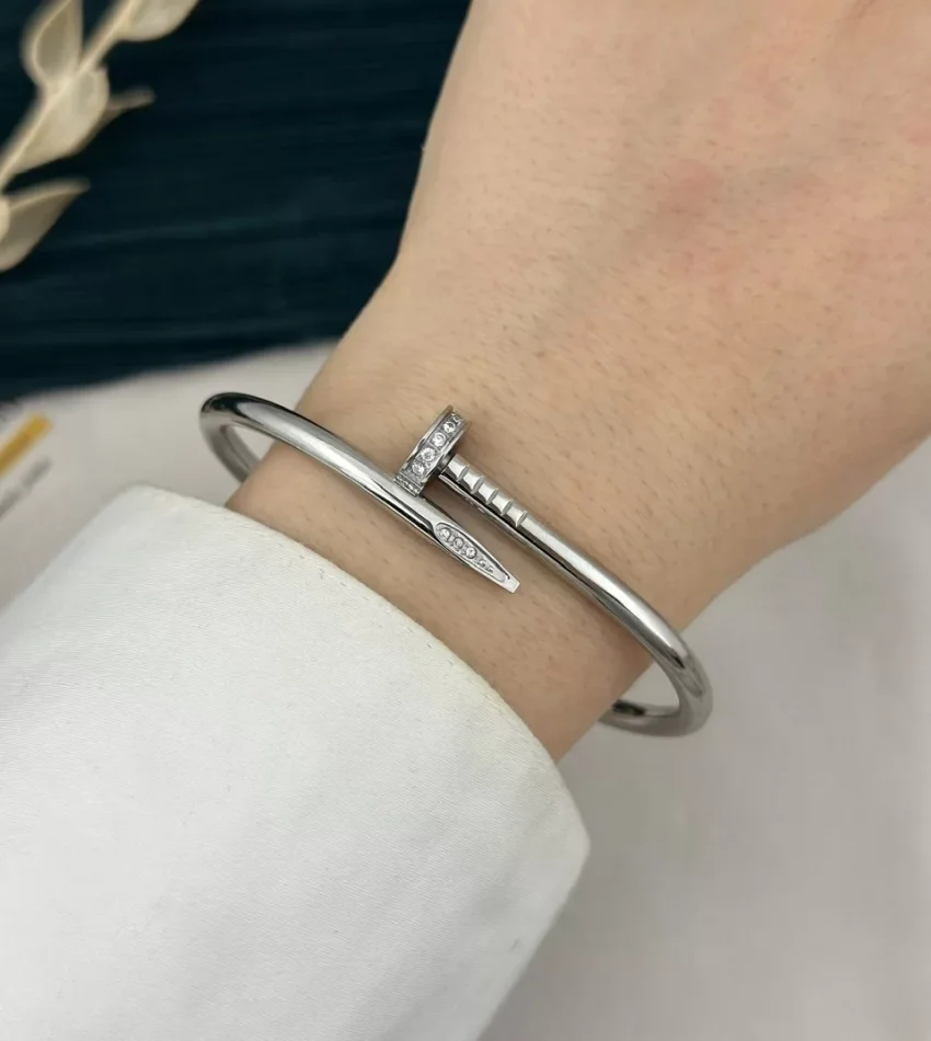 Gümüş Çivi Model Taşlı Kelepçe