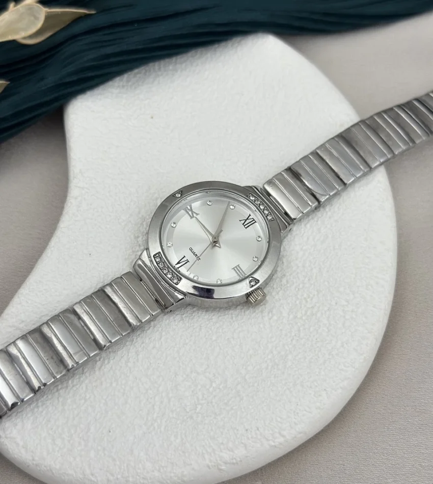 İthal Gümüş Metal Taşlı Spor Saat (Bileklik hediyeli)