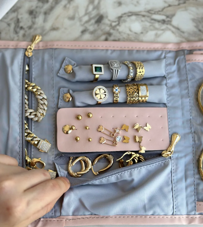 PEMBE ORGANİZER TAKI ÇANTASI