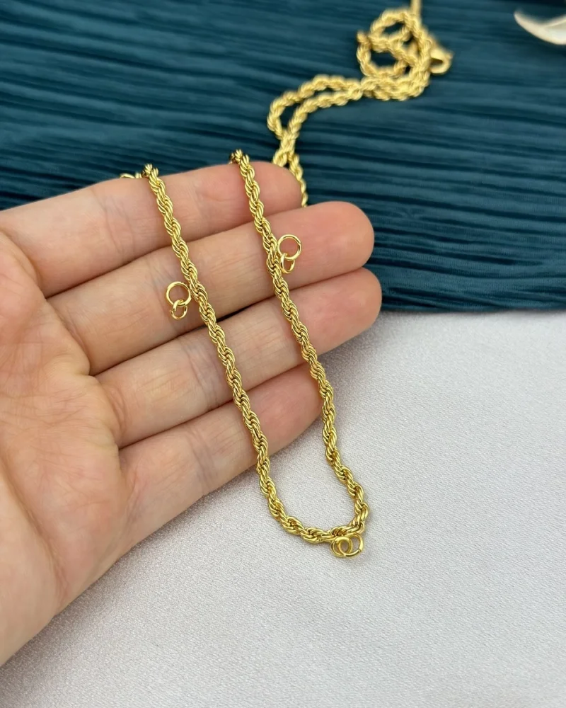 22 Ayar Beşi Bir Yerde Kulplu Sade Zincir (60 cm)