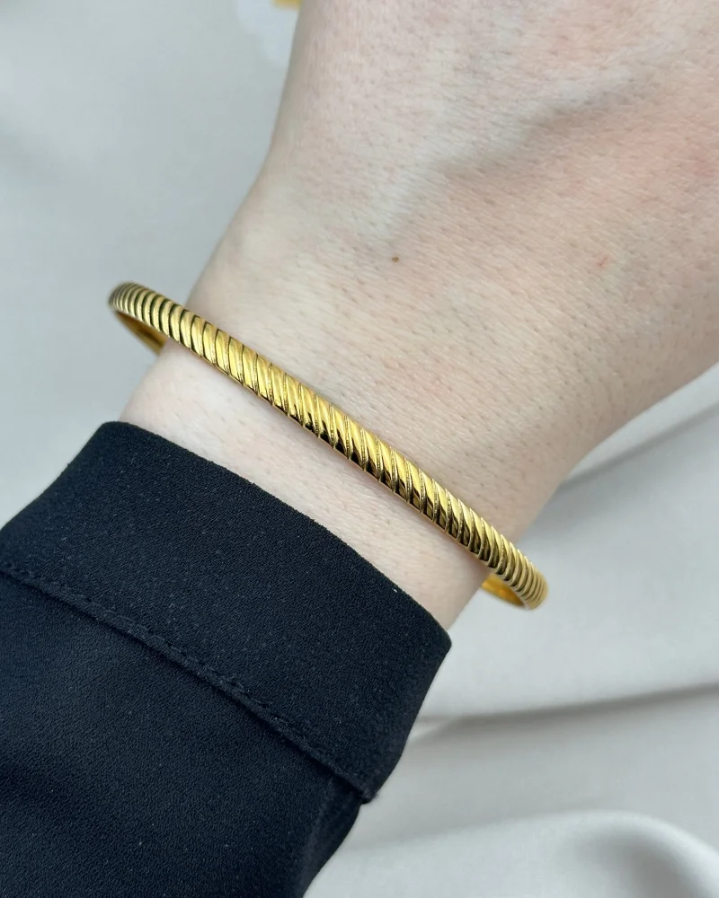 Çizgi Dokulu Ezme Bilezik