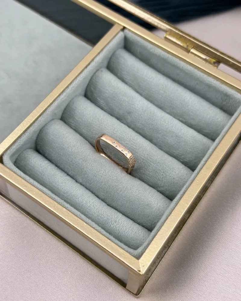 Xuping Marka Bakir Kare Form Yüzük (no 8)