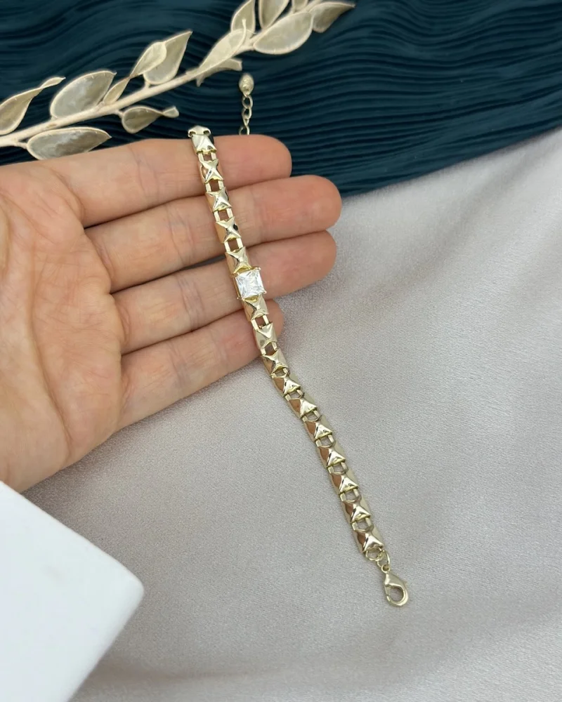 İthal Seri Taşlı Modern Gold Bileklik