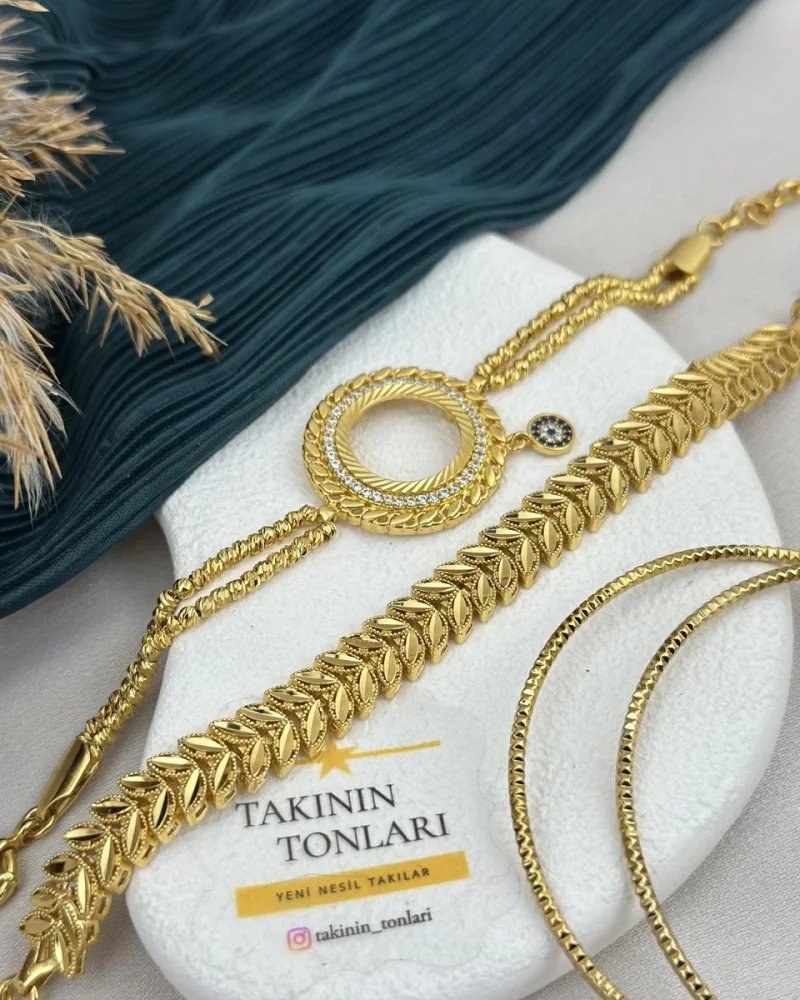 22 Ayar Kuyumcu Kombin