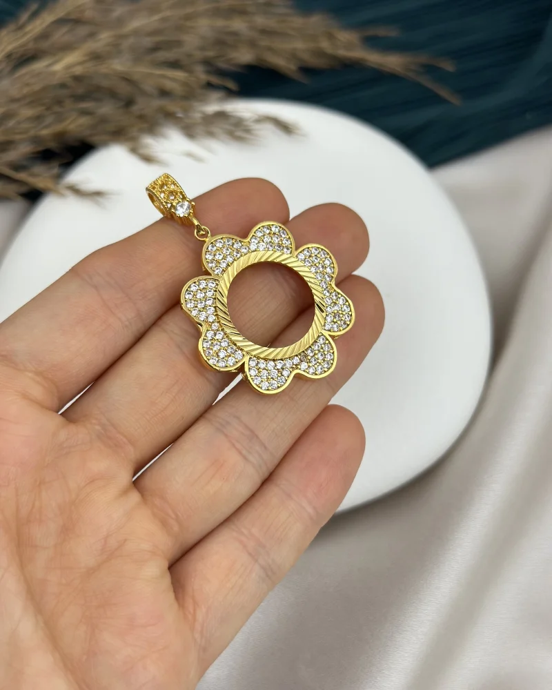 22 Ayar Yonca Çeyreklik Kolye Ucu